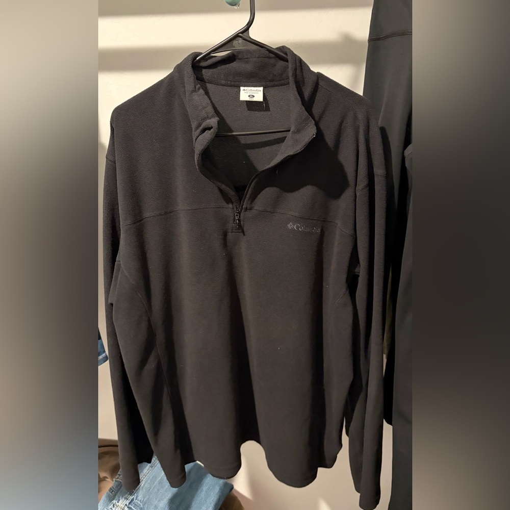 Columbia Men's Black Fleece Pullover
